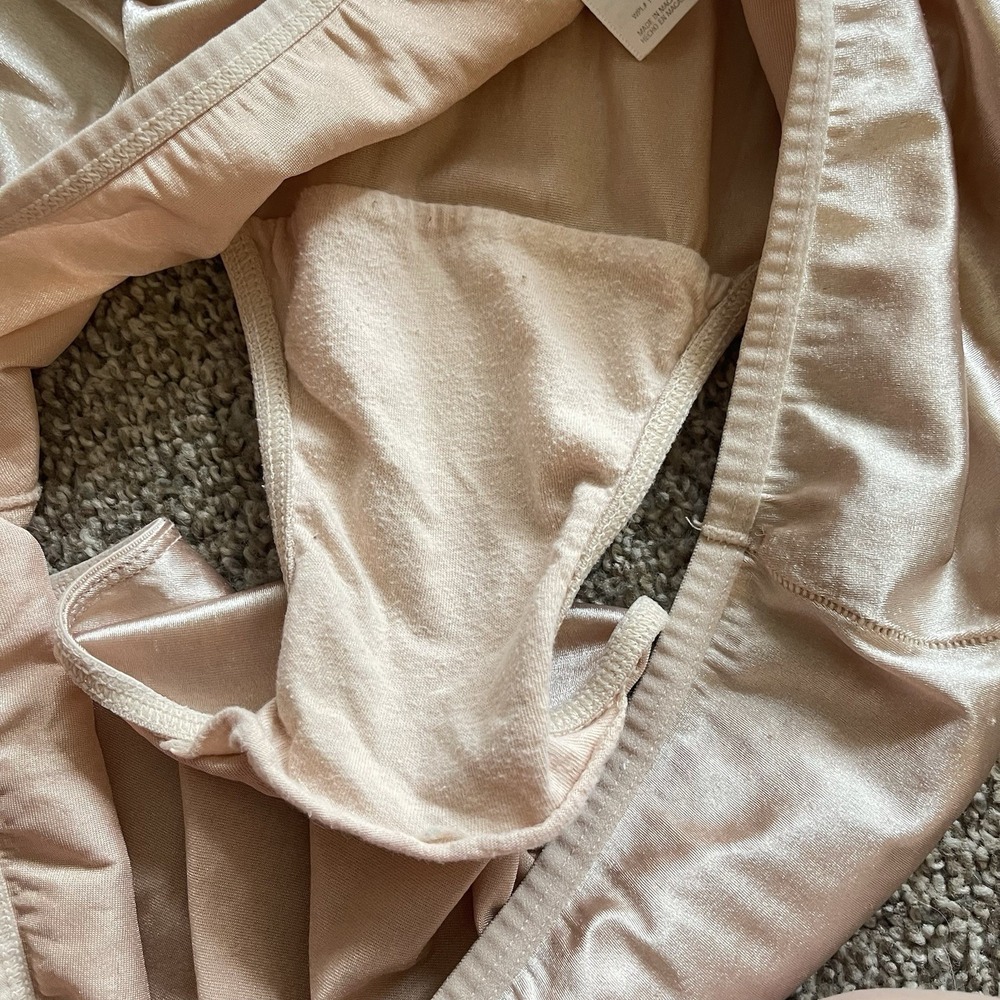 Vtg DELICATES Stretch SATIN Hi-Cut Bikini PANTIES Second Skin 10 Glossy Nude Tan - Picture 7 of 8